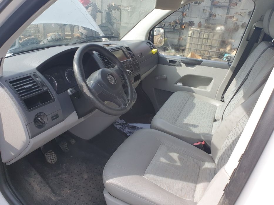 Dezmembrez volkswagen transporter 2.0 2000 cc t5 2011 motor CAAA