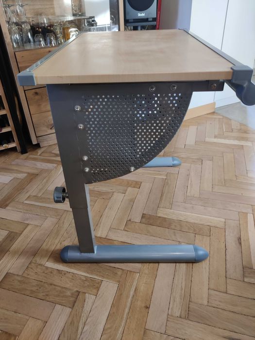 Birou reglabil pentru elevi