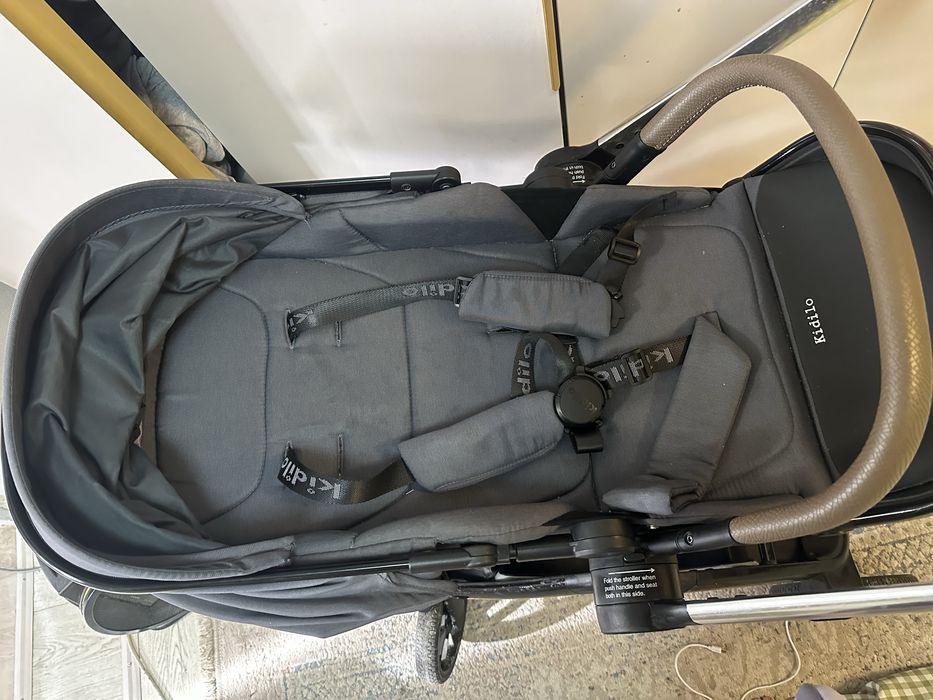 Продам коляску Кидило