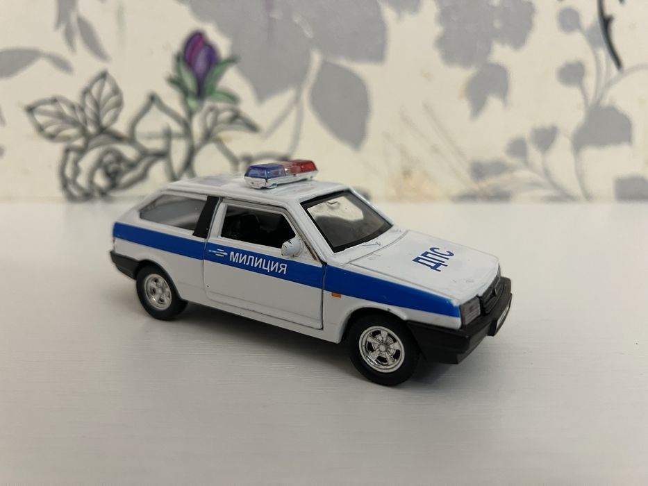 Маштабные моделки,игрушки, машинки,тмм