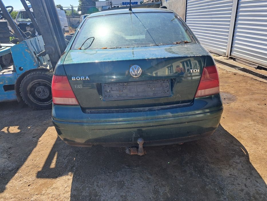 Фолксваген Бора 1.9 tdi на части !