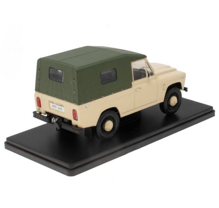 Pachet Machete Hachette Aro 240 1970 & Dacia 1300 1970 1/24