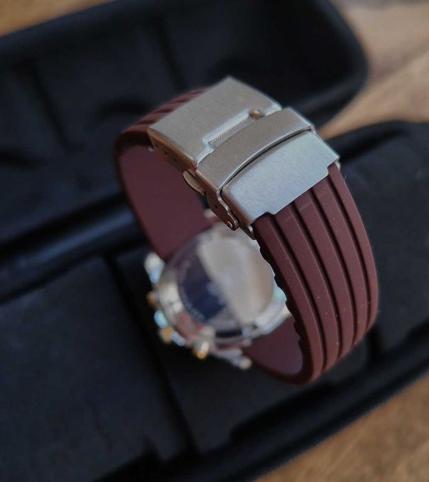 Винтидж Festina 6502, перфектно състояниес две каишки, бартер