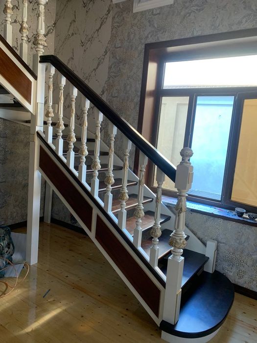 Зина соф тахта ёнгок ва катик ёгочлардан