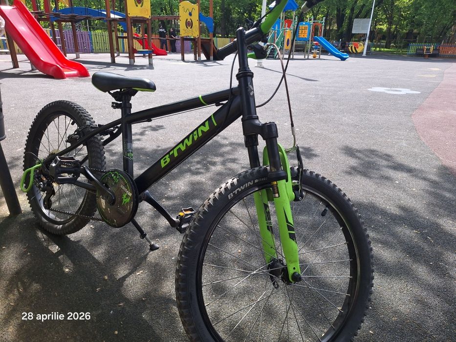 Bicicleta 7-10 ani