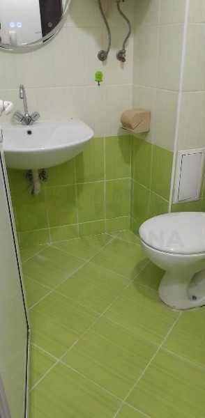 Дава се под наем двустаен апартамент в Колхозен пазар! 21133062