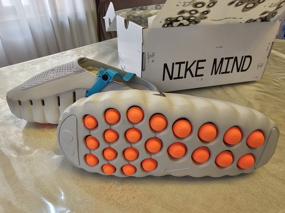 Продам Nike Mind