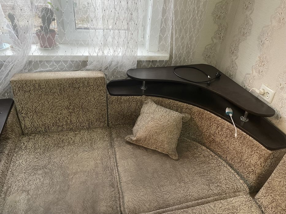 Продам диван в хорошем состояний