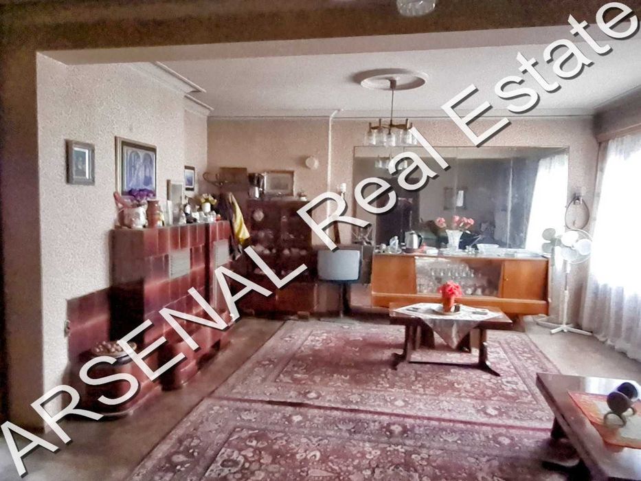 Продава се Многостаен апартамент в София, Център - 160 кв.м за 2494 €/кв.м - Снимка #2