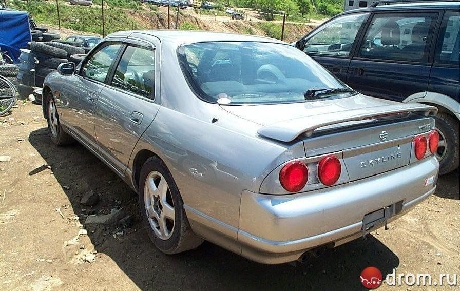 Ниссан скайлайн 2002. Nissan skyline r32 обвес bn-sport. Nissan skyline r34 jun. Скайлайн 33 кузов возле дома. Ниссан скайлайн запчасти.