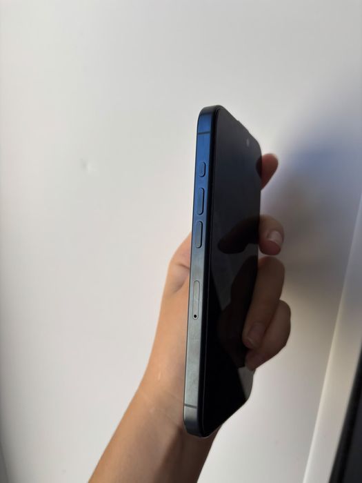 Продам или обменяю Iphone 15 pro