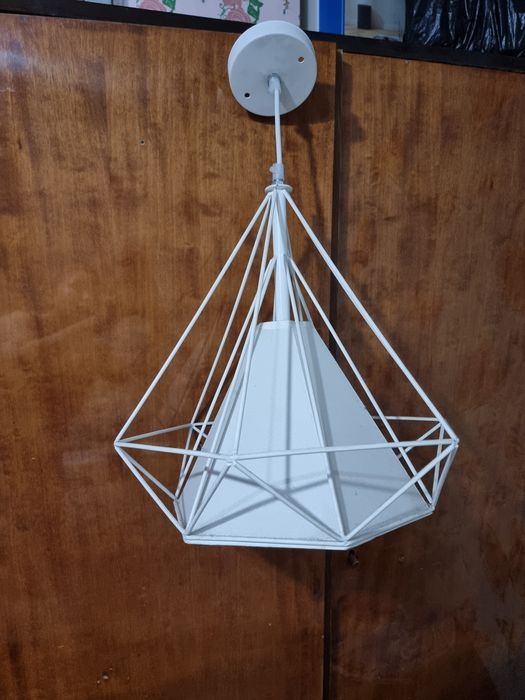 Люстры 2 штуки бу