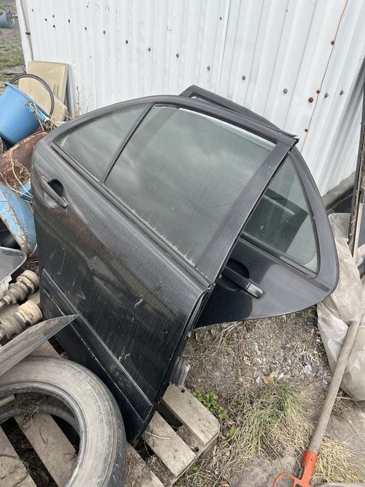 Задние двери мерседес W210