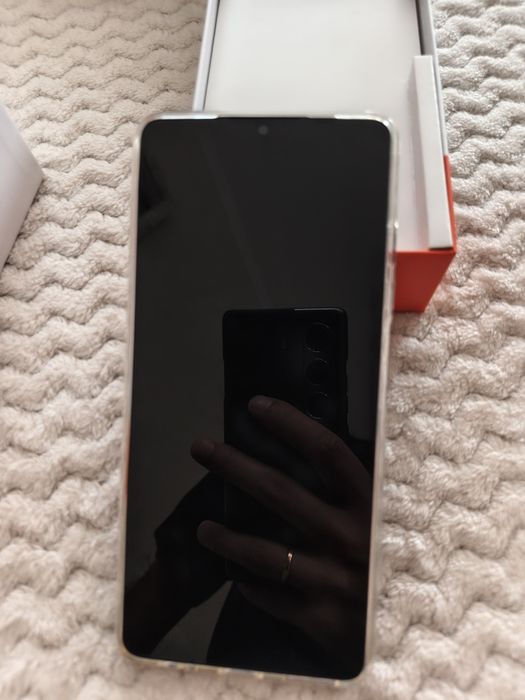 Продам новый телефон ZTE A36