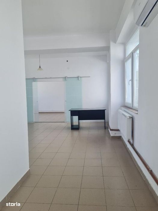 Spatiu  Birouri  340 mp   Stefanesti