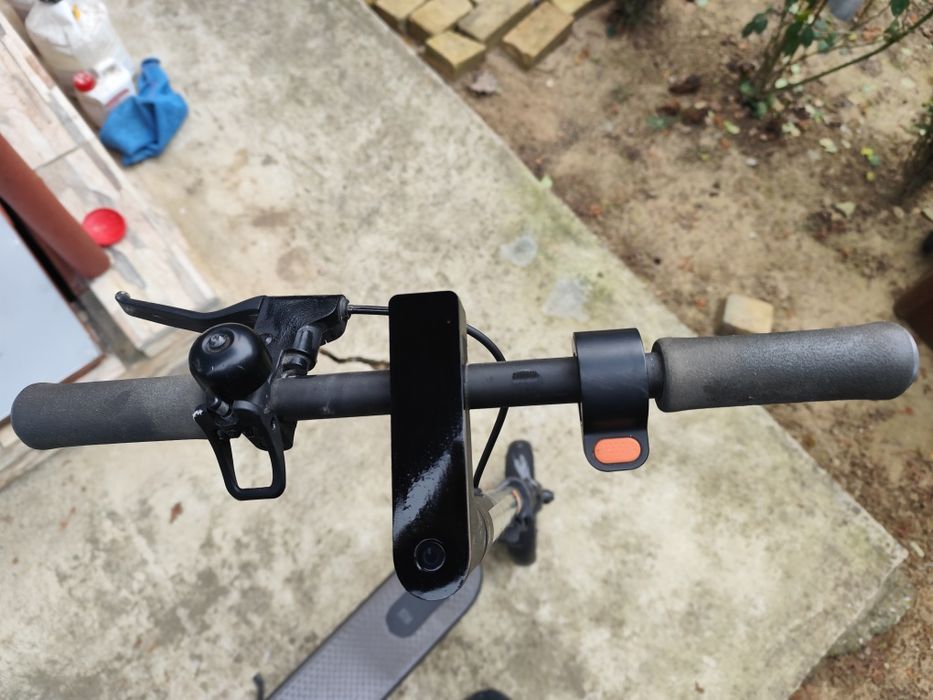 Trotineta Xiaomi essential