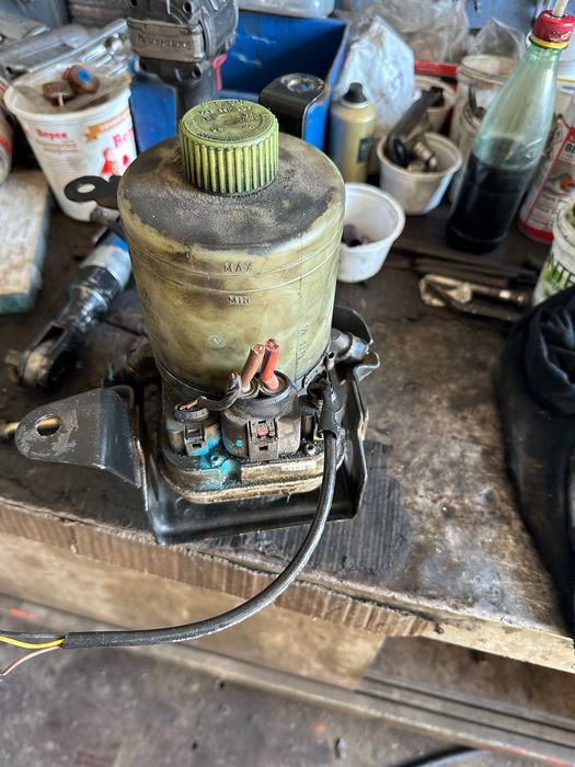 Електрохидравлична помпа