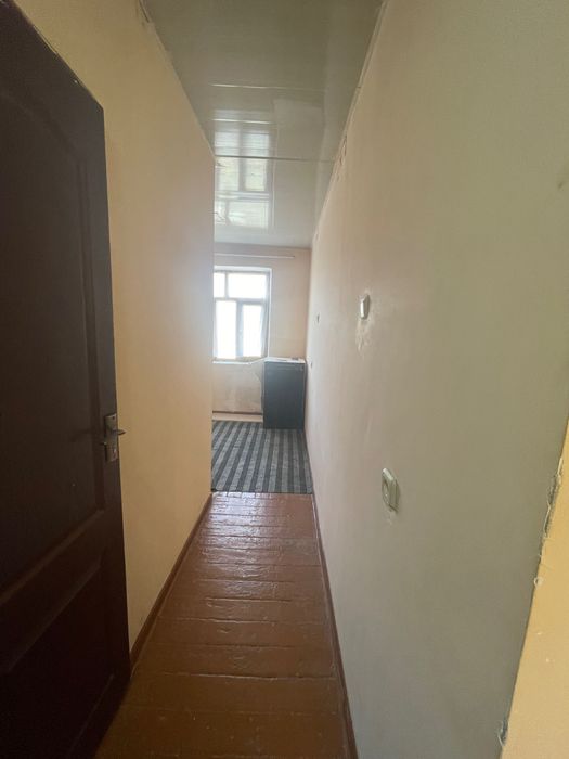 Продаю 1 комнатная квартира на 4/4 этаже