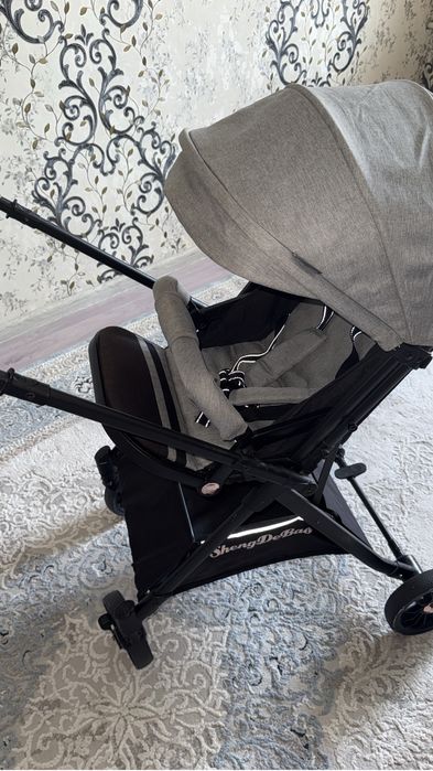 Детский коляска сатылады.