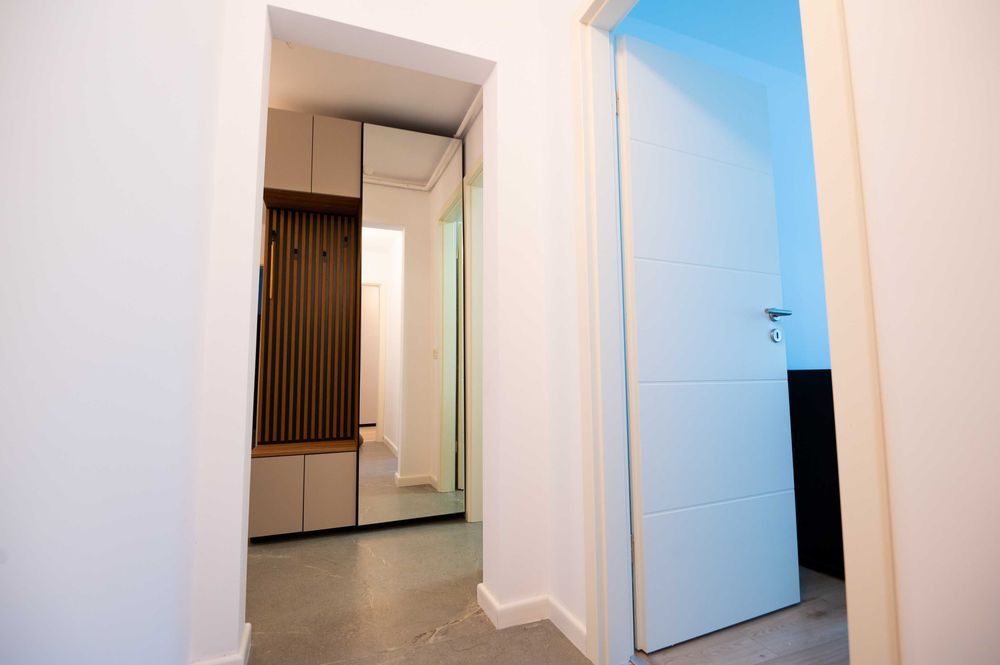 Proprietar, 3 camere decomandat, renovat complet, prima închiriere