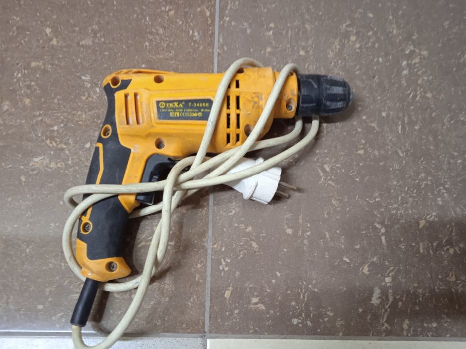 Перфоратор шурупаверт пчелка