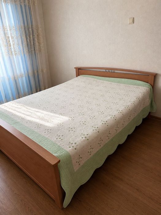 Продам Спальный гарнитур