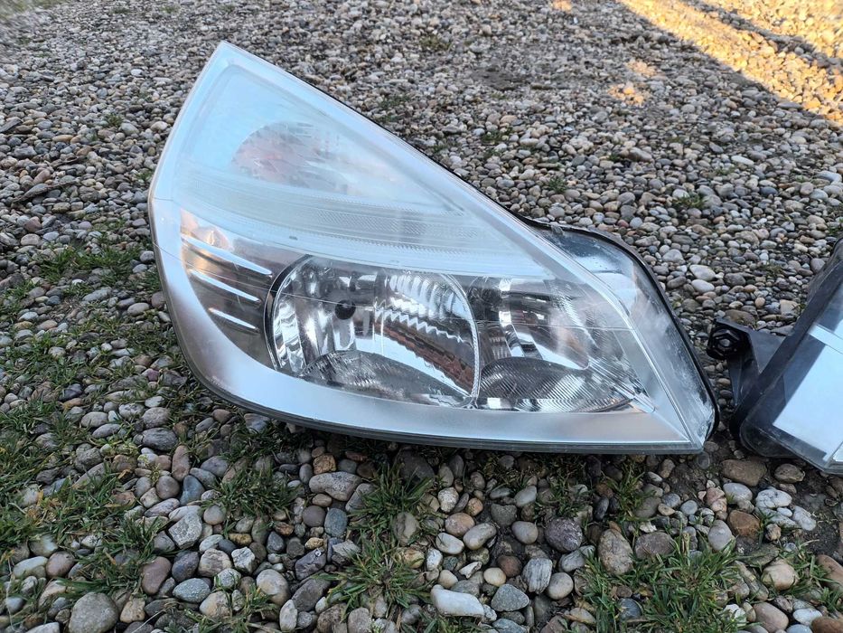 ляв и десен фар за рено еспейс 4 RENAULT ESPACE IV