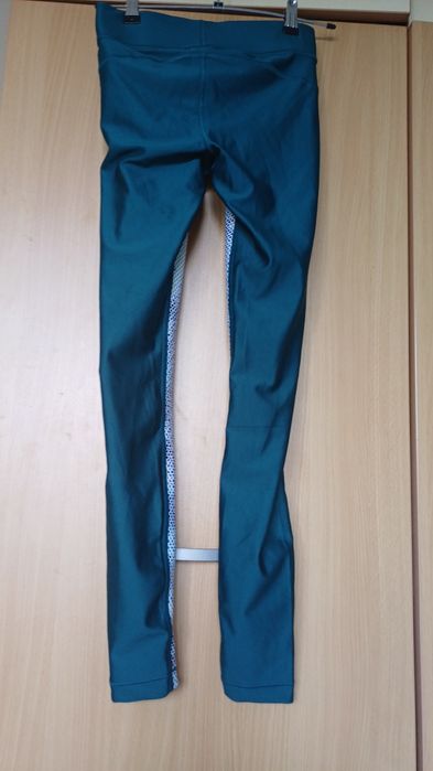 Under Armor  клин S