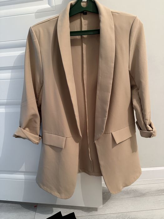 Женски пиджак  дешово