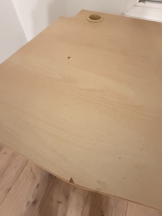 Бюро  – 144×64×75 см