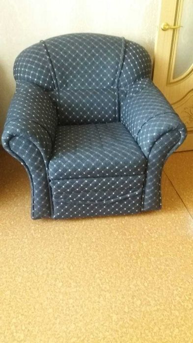 Продам два кресла