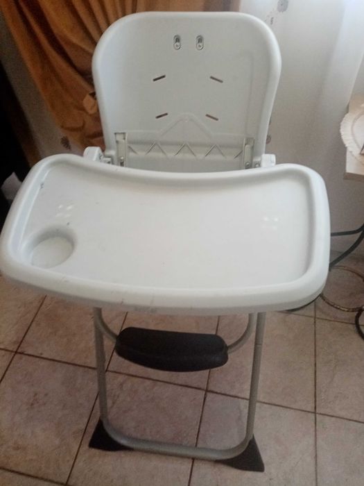 Scaun cu masuta pt copii