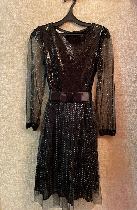 Продам нарядное платье