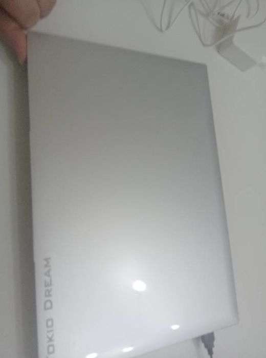 Ноутбук сатылады срочно