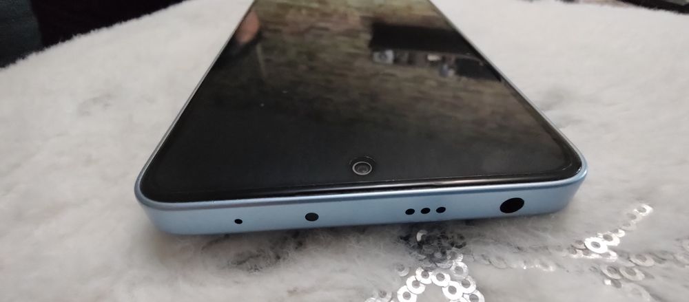 Xaomi redmi note13 с гаранция!