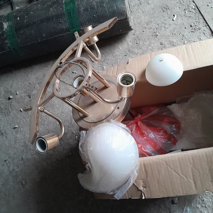 Продам люстру для кухни