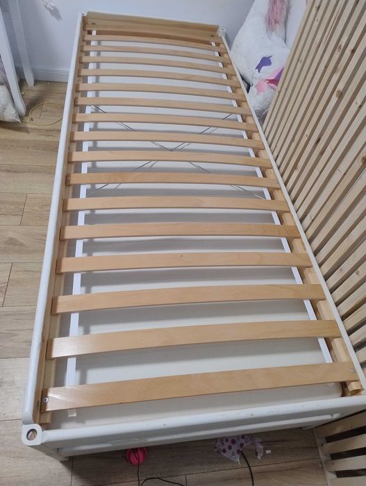 Pat Ikea UTÅKER dublu suprapus, cu doua saltele