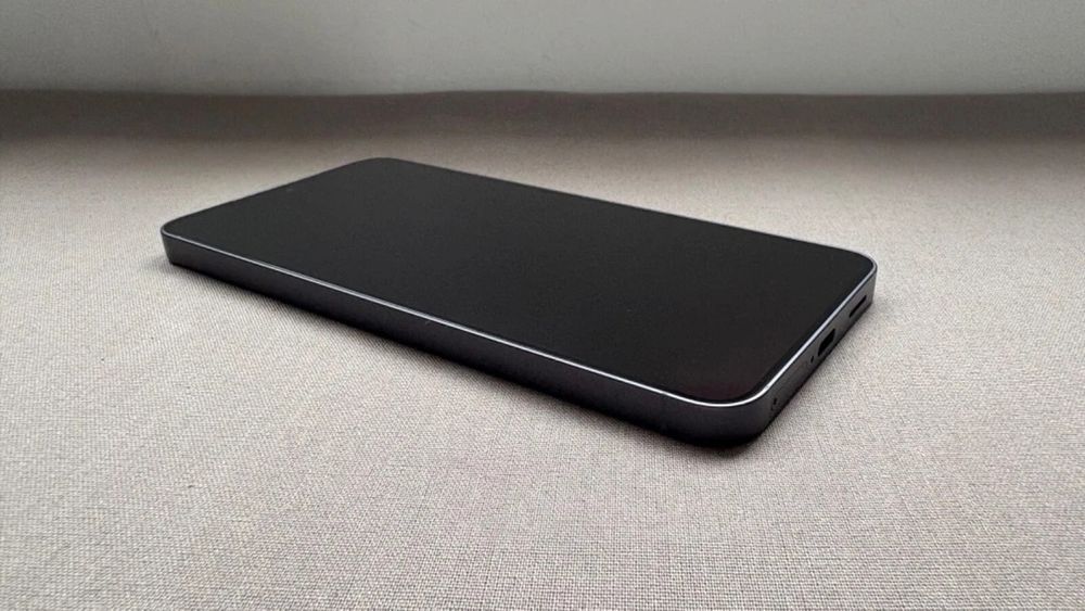 Vând schimb Samsung S25 5G, 256 GB, 12 GB RAM, 100% baterie, impecabil