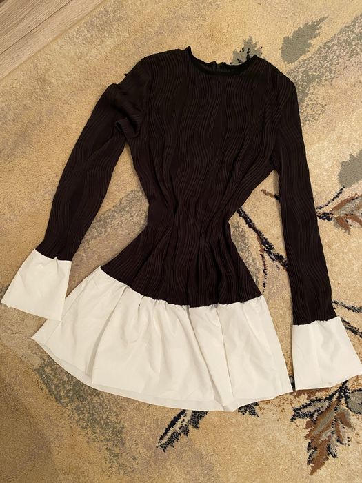 Продам новое платье