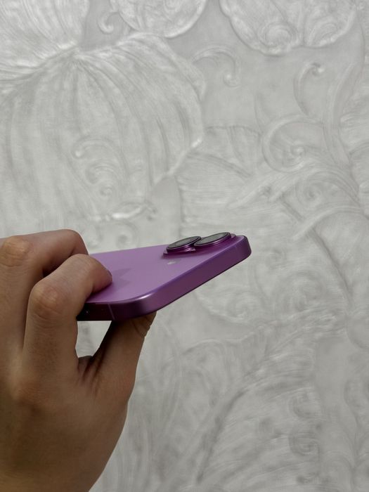 Продам айфон 16 iphone 16