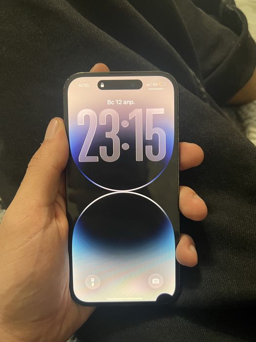 Продам айфон 14про