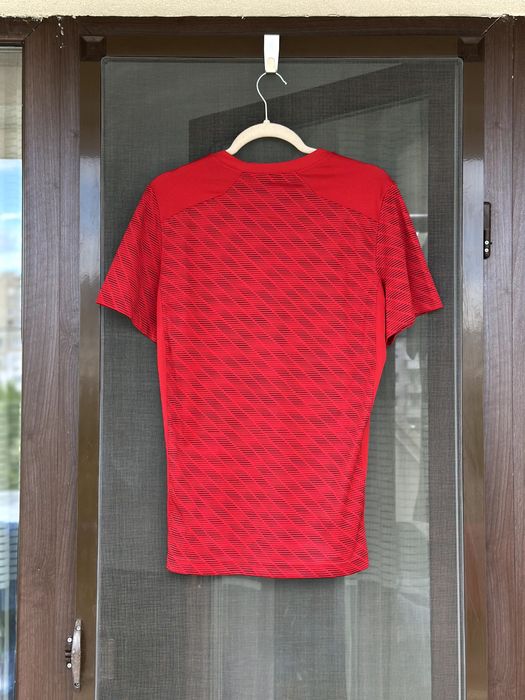 Мъжка тениска Nike Dri-FIT - размер S, Отлично състояние