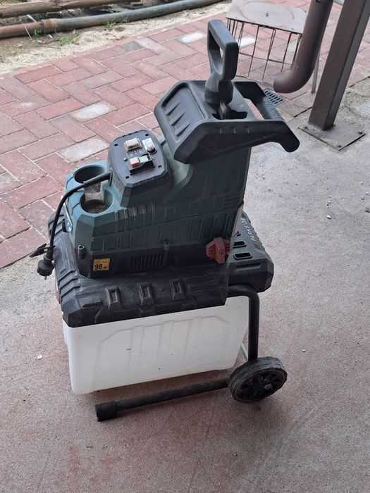 Валцова дробилка за клони Парксайд Parkside