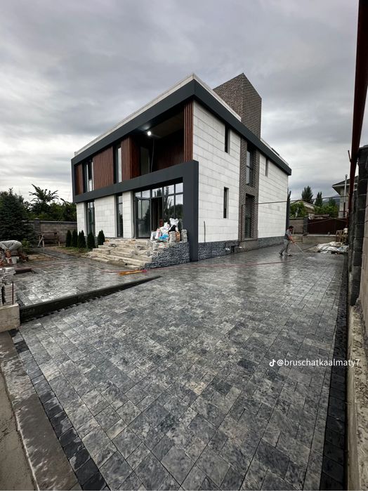 Качественная укладка брусчатки