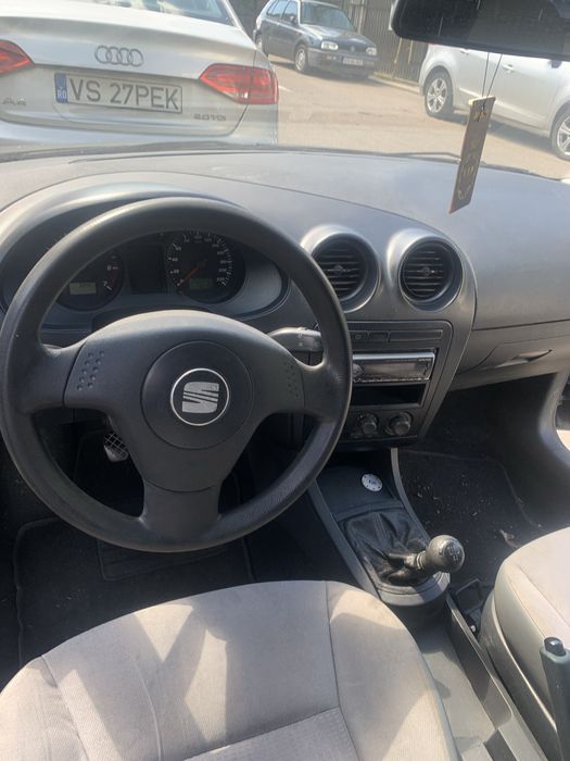 Vând Seat Ibiza 1.2 benzină, an 2004, în stare bună de funcționare