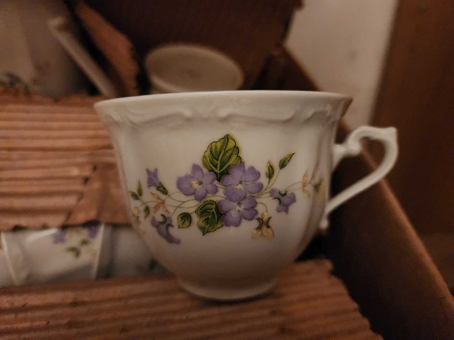 Огромен порцеланов сет Изида/IZIDA