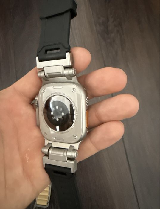 Apple Watch Ultra 2 titan