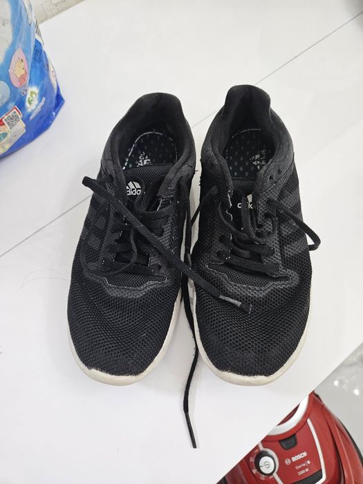 Детская обувь на размер 24,33,35