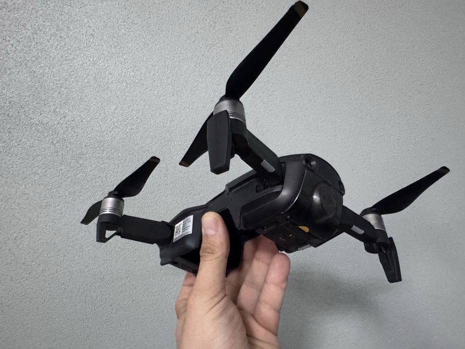 Drona DJI Mavic Air - Fly More Combo