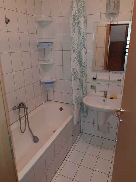 Proprietar, inchiriez garsoniera decomandata, 35 mp, str. Zizinului